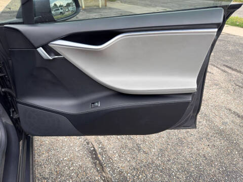 2016 Tesla Model S