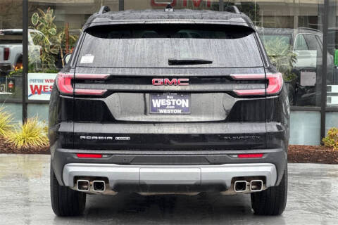 2025 GMC Acadia Elevation