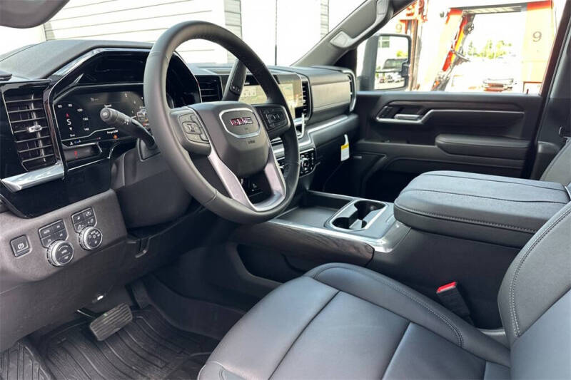 2025 GMC Sierra 2500HD