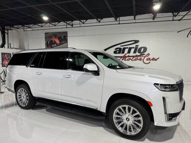 2024 Cadillac Escalade ESV Luxury