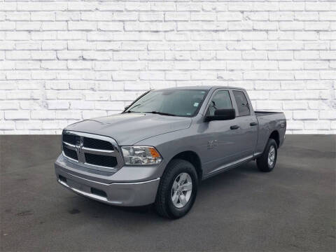 2024 RAM 1500 Classic SLT