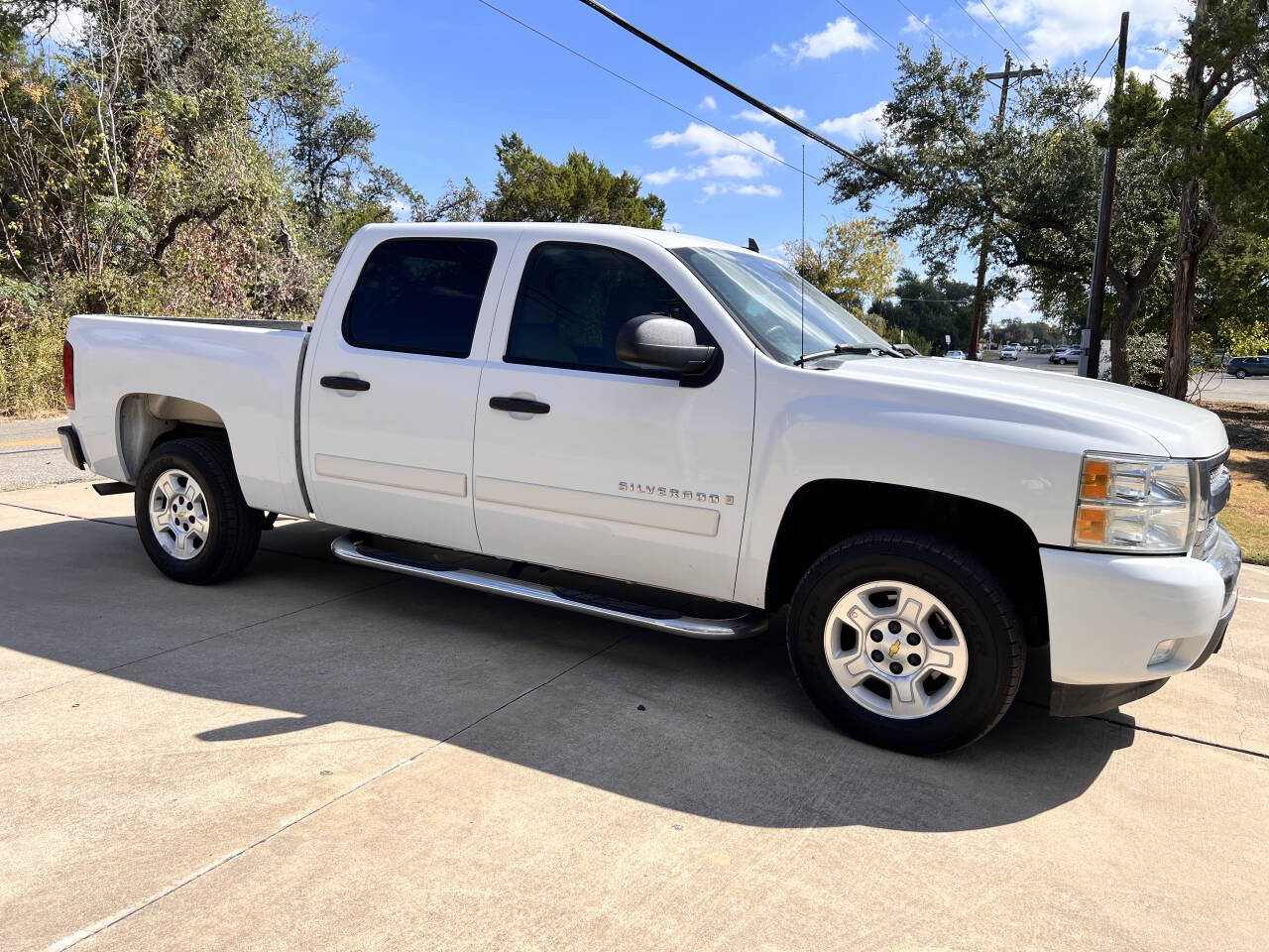 Used Car 2008 Chevrolet Silverado 1500  Lt1 2wd 4dr Crew Cab 5.8 Ft. Sb For Sale Under $12,000 In Austin, Texas
