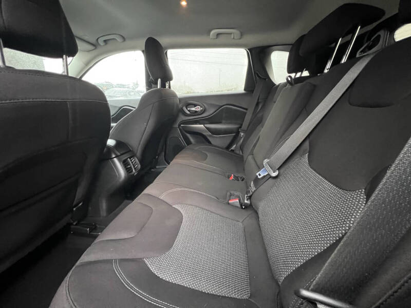 2021 Jeep Cherokee Latitude