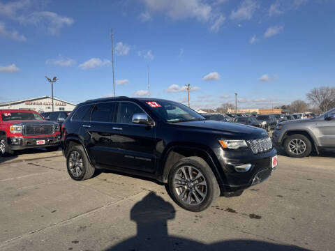 2017 Jeep Grand Cherokee for sale at UNITED AUTO INC in South Sioux City NE