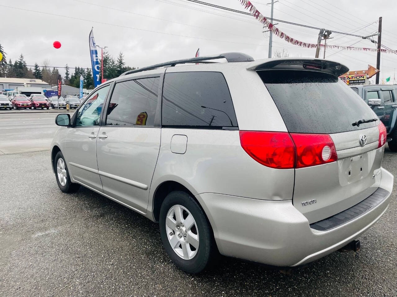 2007 Toyota Sienna for sale at New Creation Auto Sales in Everett, WA