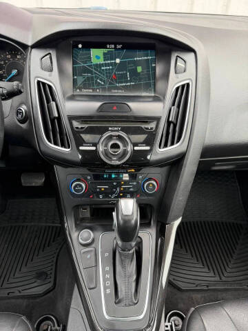 2017 Ford Focus Titanium