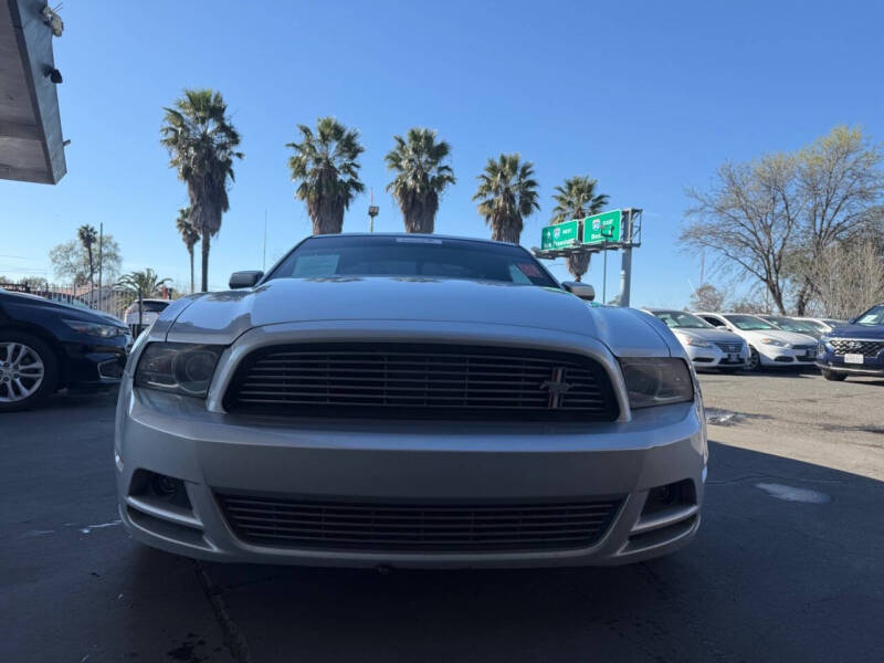 2014 Ford Mustang V6 Premium