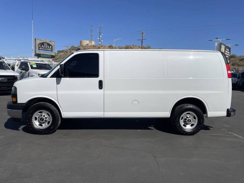 2020 GMC Savana 2500