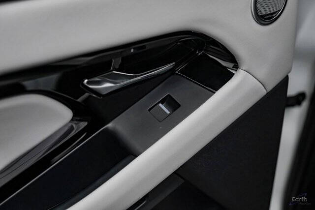 2024 Land Rover Range Rover Evoque P250 Dynamic SE