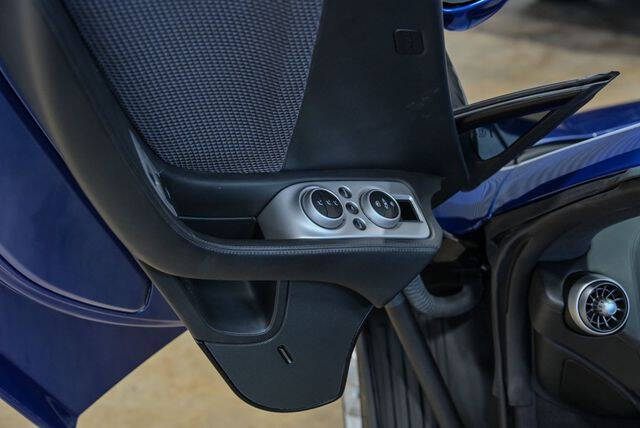 2013 McLaren MP4-12C Spider