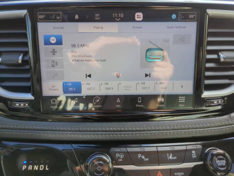 2023 Chrysler Pacifica Plug-In Hybrid Limited