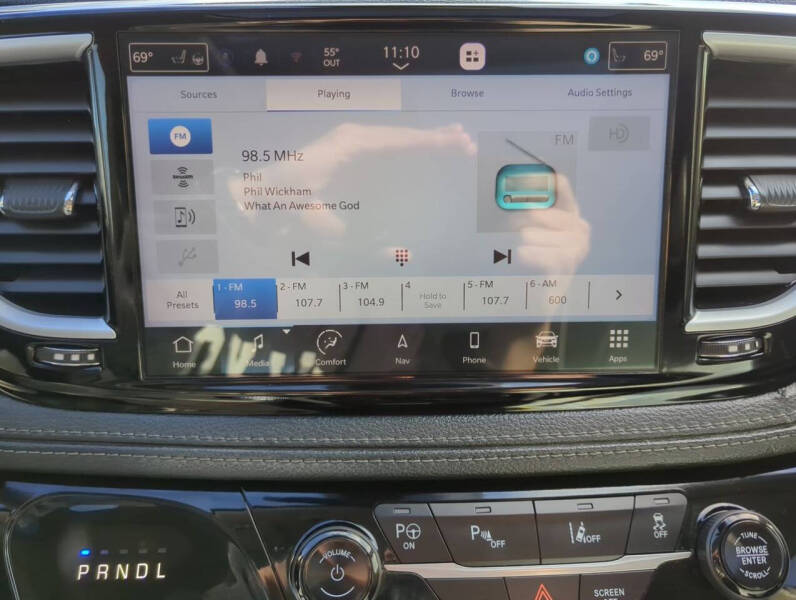 2023 Chrysler Pacifica Plug-In Hybrid Limited