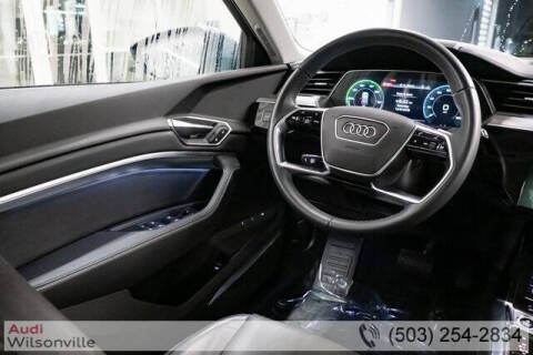 2024 Audi Q8 e-tron quattro Premium Plus