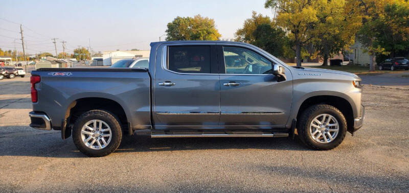 Used 2020 Chevrolet Silverado 1500 LTZ with VIN 3GCUYGEL6LG420657 for sale in Milbank, SD