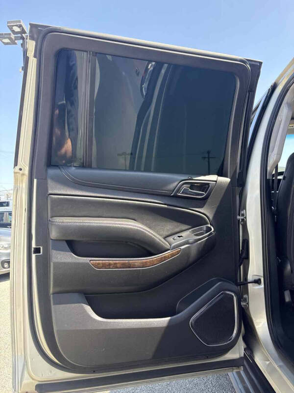 2017 Chevrolet Suburban LT