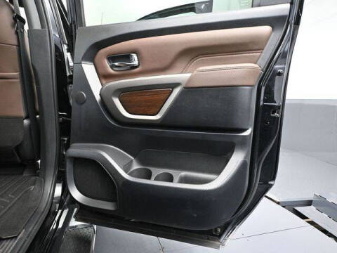 2021 Nissan Titan Platinum Reserve