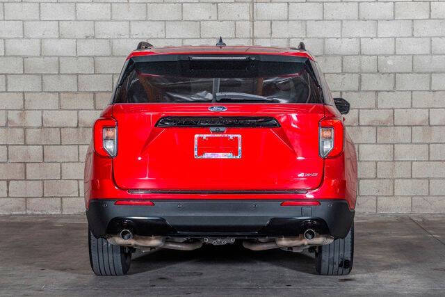 2022 Ford Explorer ST-Line