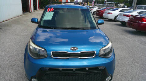 2016 Kia Soul +