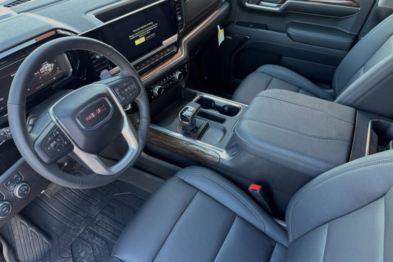 2024 GMC Sierra 1500