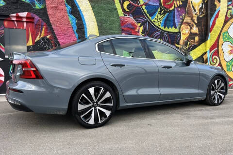 2023 Volvo S60 B5 Ultimate Bright Theme