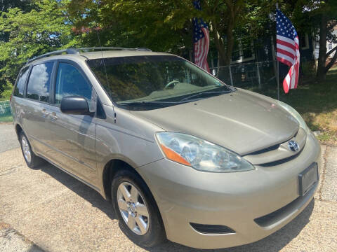 2006 Toyota Sienna for sale at Best Choice Auto Sales in Sayreville NJ