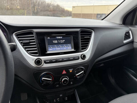 2019 Hyundai Accent SE