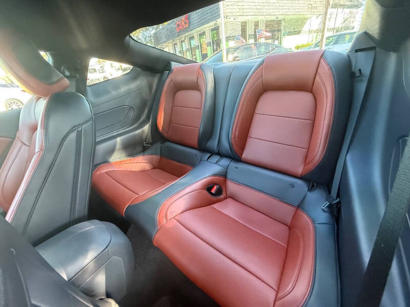 2025 Ford Mustang EcoBoost Premium
