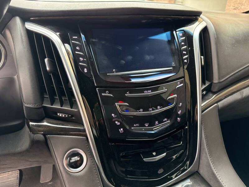 2018 Cadillac Escalade Platinum
