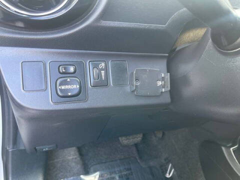 2016 Toyota Prius c Two