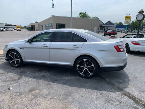 2015 Ford Taurus SEL