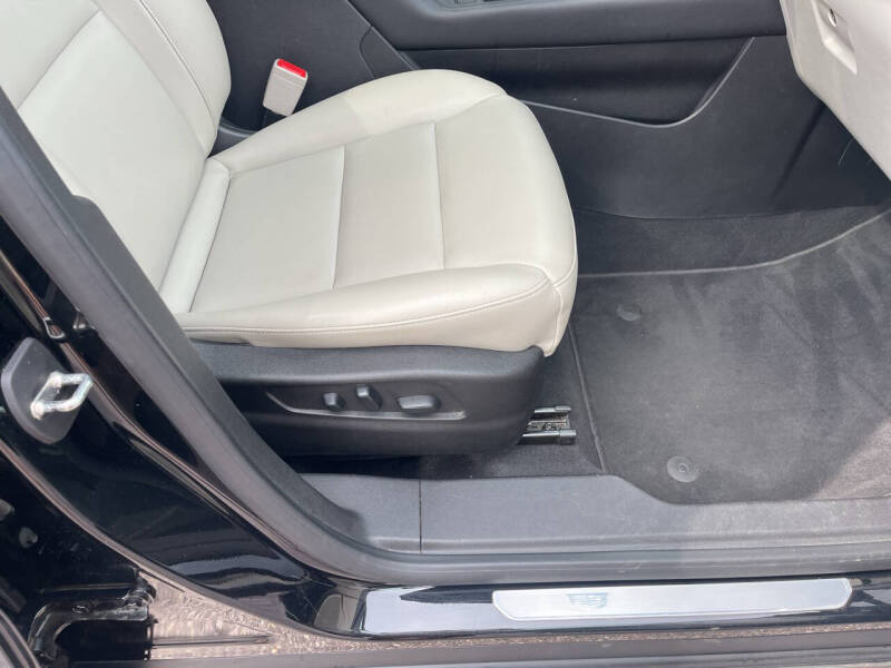 2019 Cadillac XT4 Luxury