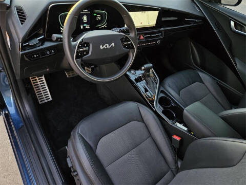 2023 Kia Niro EX Touring