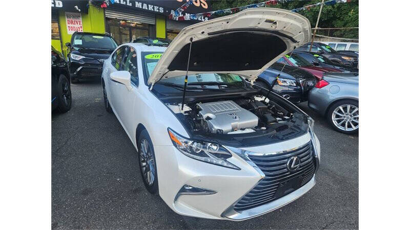 2018 Lexus ES 350 for sale at YES AUTOS in Elmhurst, NY