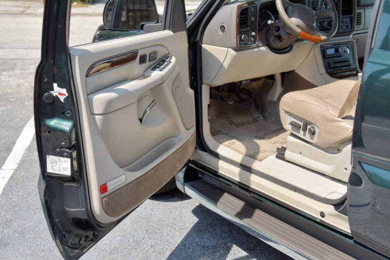 2002 Cadillac Escalade