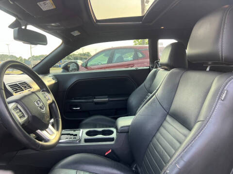 2011 Dodge Challenger R/T Plus