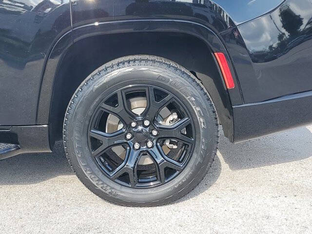 2024 Jeep Wagoneer Carbide