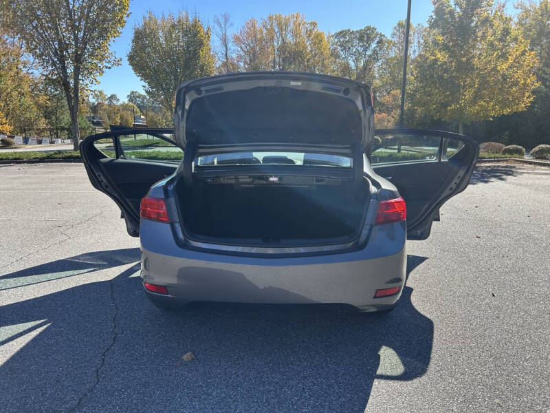 2013 Acura ILX 2.0L w/Tech