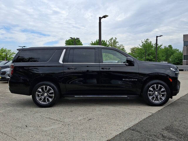 2023 Chevrolet Suburban LS