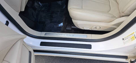 2017 Lincoln MKZ Select