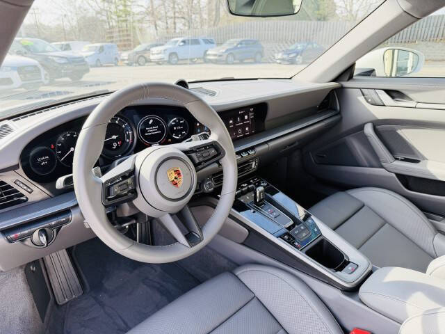 2024 Porsche 911 Carrera