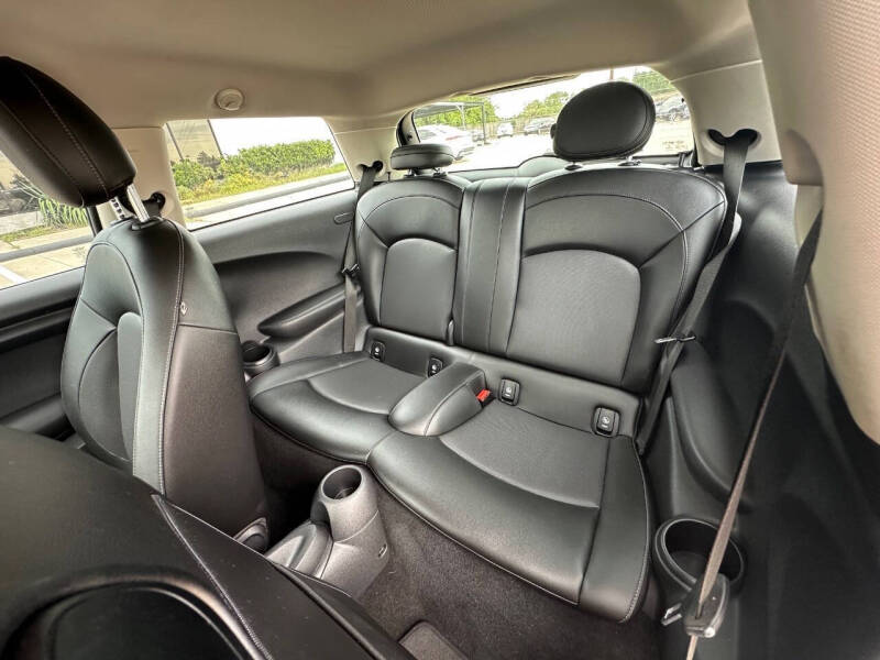 2014 MINI Hardtop Cooper