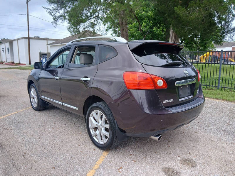 2012 Nissan Rogue SV w/SL Package