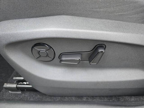 2026 Volkswagen Tiguan SE 4Motion