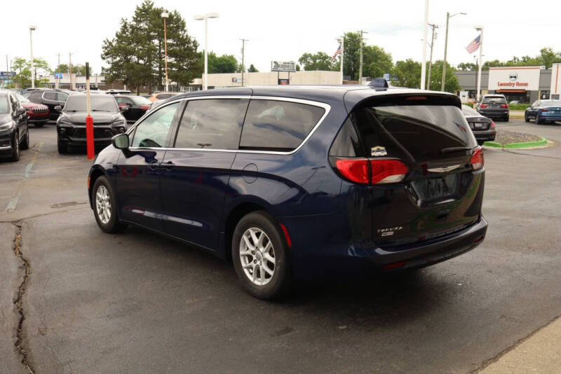 2017 Chrysler Pacifica Touring