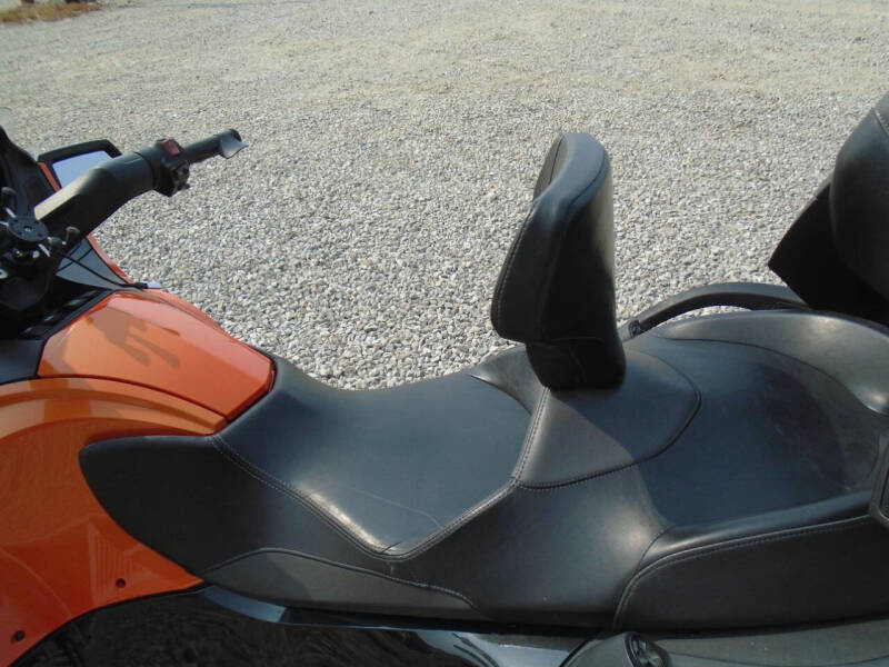 2014 Can-Am SPYDER ROADSTER RT