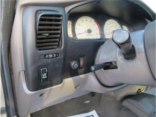 2004 Toyota Tacoma V6