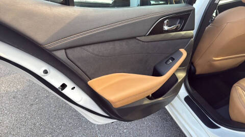 2016 Nissan Maxima