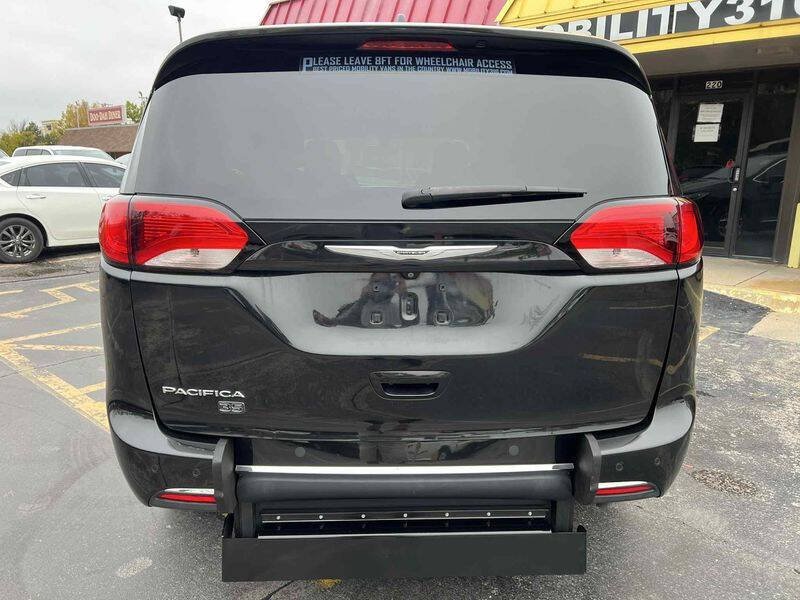 2020 Chrysler Pacifica Touring L 35th Anniversary