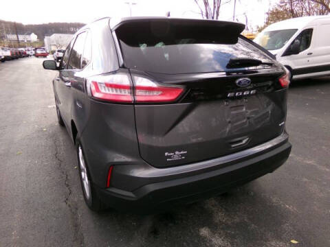 2021 Ford Edge SE
