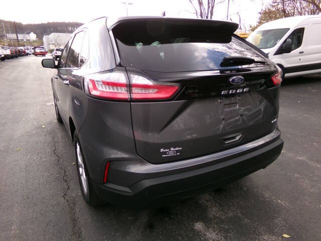 2021 Ford Edge SE